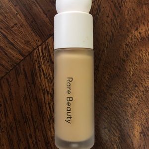 Rare Beauty Brightening Concealer 280N